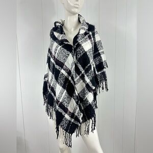 NWT Christopher & Banks Womens  Knit Poncho Black White Purple Snap Button Cowl